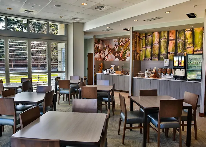 Fairfield Inn & Suites By Marriott Savannah Midtown