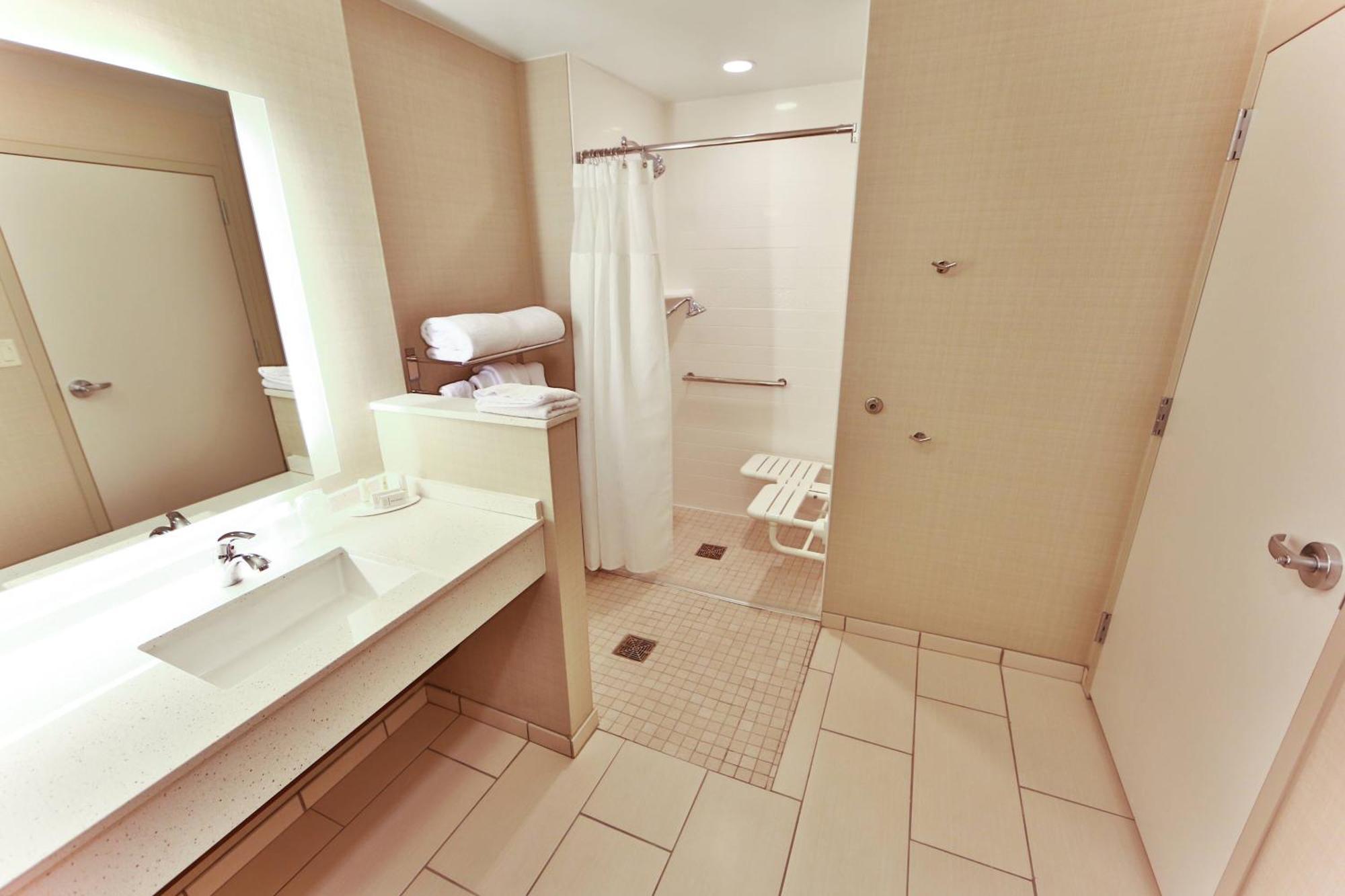 Fairfield & By Marriott Midtown Savannah